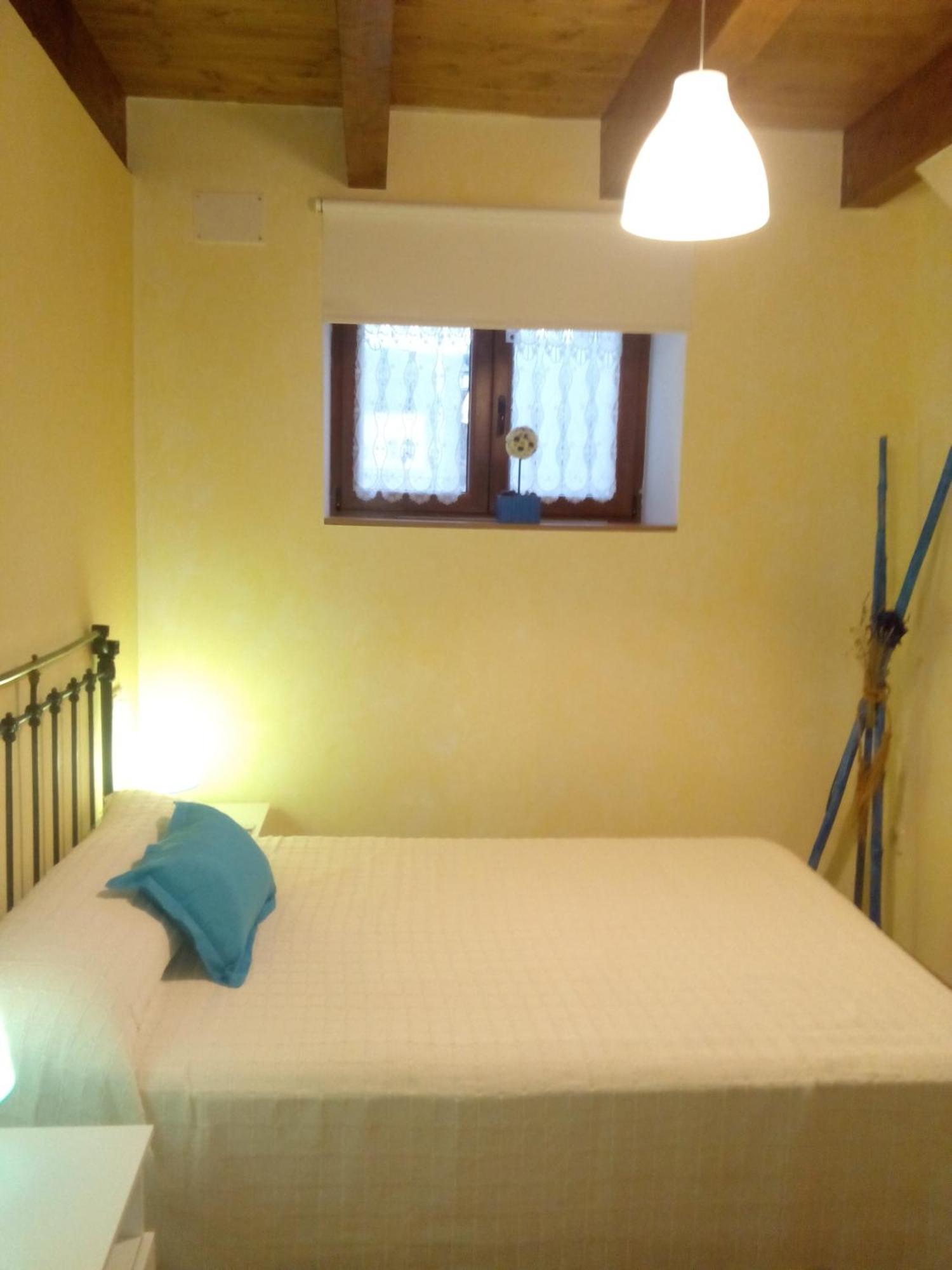 Casa Javier Casa de hóspedes Rodellar Quarto foto