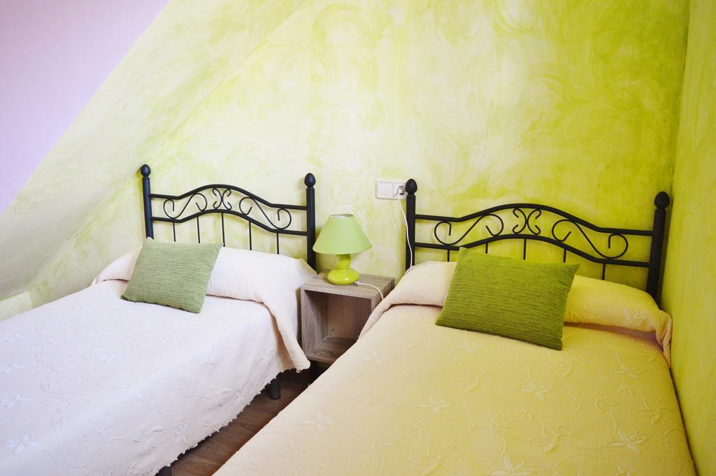 Casa Javier Casa de hóspedes Rodellar Quarto foto